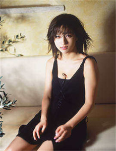 ady东京映画/女人迈开腿让男生吃草莓