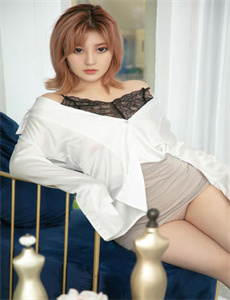 《美女性爱图片》